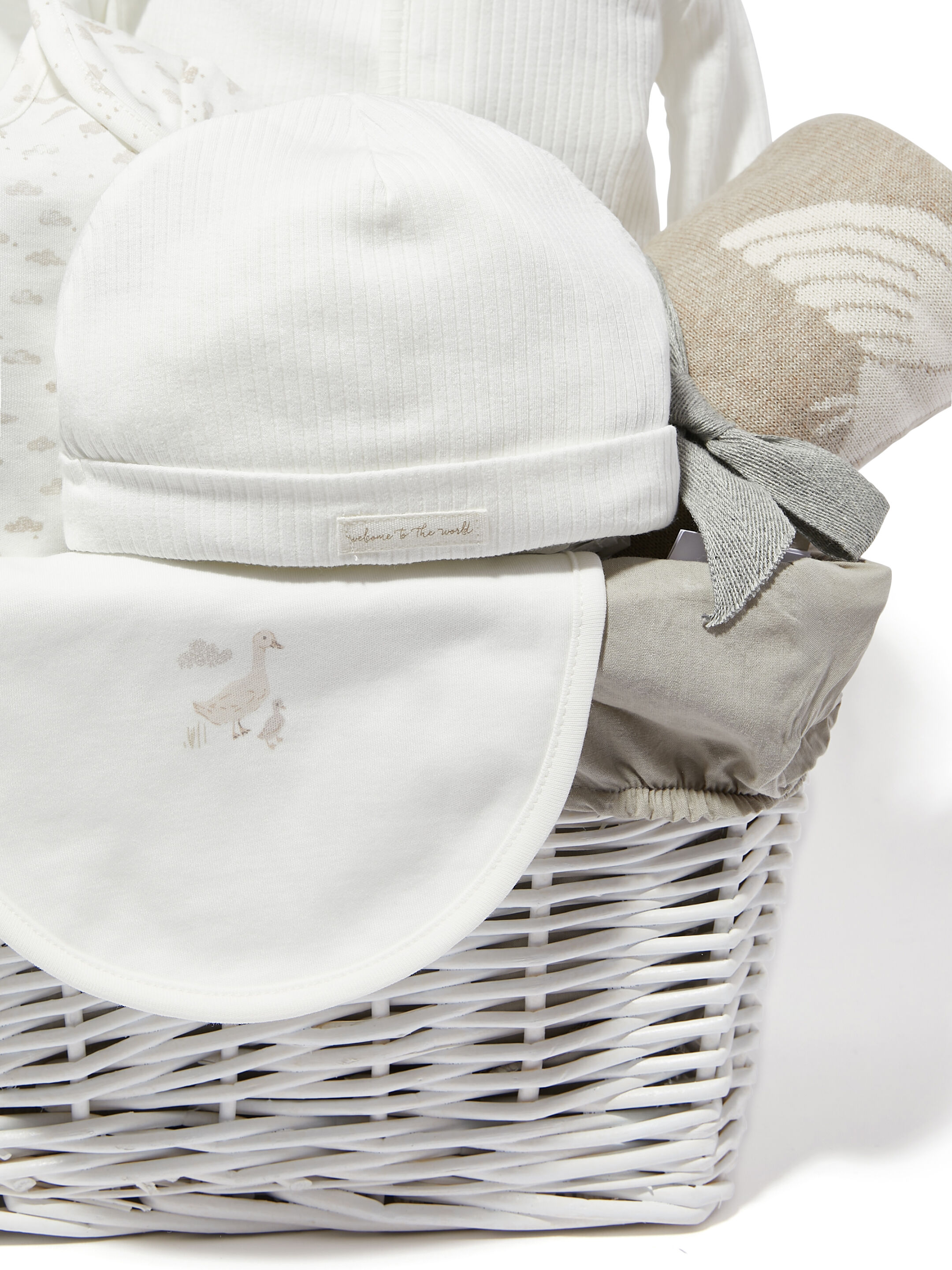 Baby Gift Hamper - Duckling outfit set & Knitted Blanket (0-3 months) image number 3